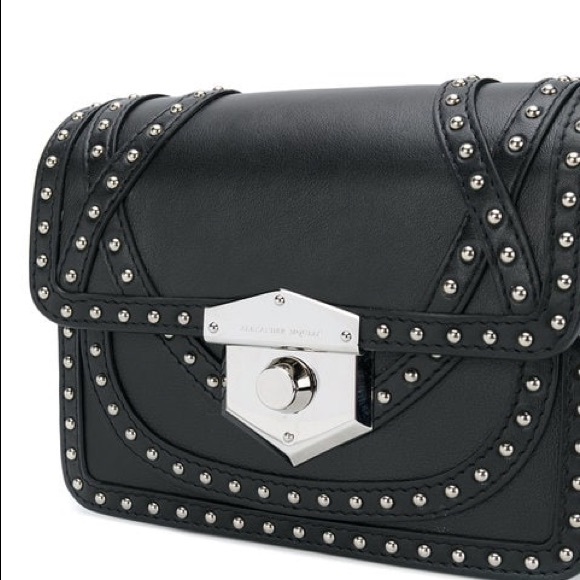 NEW❤️Alexander McQueen❤️Studded Shoulder bag - Picture 4 of 8